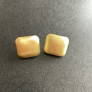 Gold square earrings